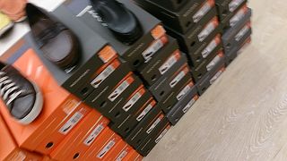 バーゲン品、残りわずか。