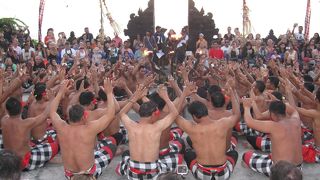 日傘と扇子があって助かりました！