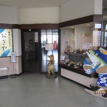 小木港と直結の店