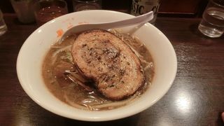 無愛想な親父だなあ