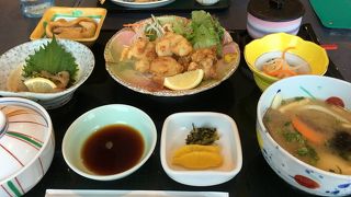 空港ながら大分名物が味わえる