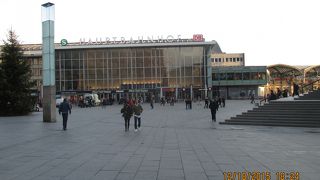 ケルン大聖堂はまさに目と鼻の先です