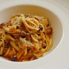 キノコもたっぷりのボロネーゼ