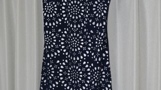 チャンフー通りの素敵なお店でオーダー。生地の種類もほんとに多く既成のワンピースも多数発見。