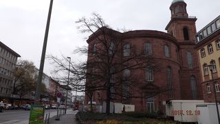 ベルリナー通り沿いにある歴史的な建物の一つだそうですです