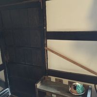 唯一のセキュリティ 室内の鍵はつっかえ棒