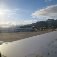 トラニャロ空港 (FTU)