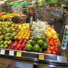 野菜や果物も豊富