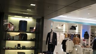 ジ エアポート ストア ユナイテッドアローズ