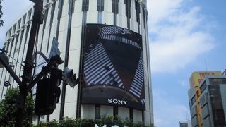 大スクリーンが特徴！