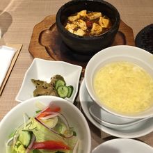 ロンフーランチ（炒飯来る前に撮影）