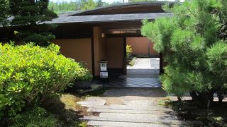 立派な茶室です。