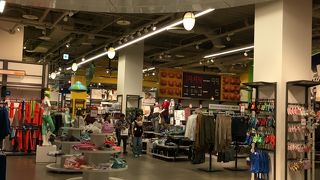 オールドネイビー (イオン大日店) 