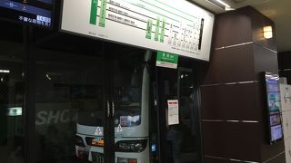 バスターミナルと少しモール