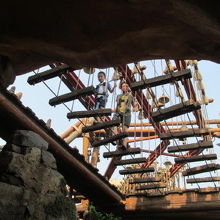 踏み外しても命綱が付いてます。