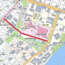 聖ルカ通りは、新大橋通りから聖路加ガーデンまでの間の通りです