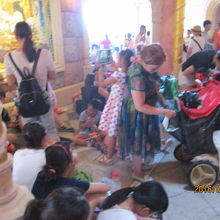 史上最大のお城は史上最大の休憩場所。