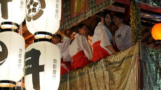 【祇園祭　宵山】LED提灯の薄っぺらい灯かりに魅せられて(笑)