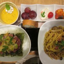 セットの料理を食べました