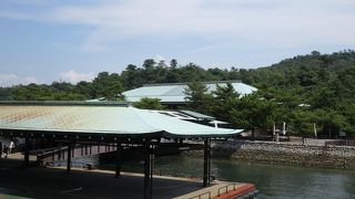 JRにとっては唯一の船専用の駅