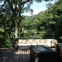 和食処のテラスでコーヒーを。