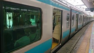 大船と大宮を結びます。