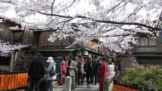 人が写らない写真は撮れない。