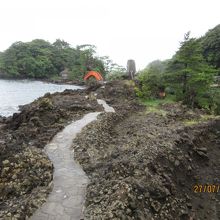 島の遊歩道