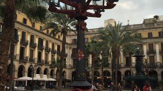 ガウディの街灯