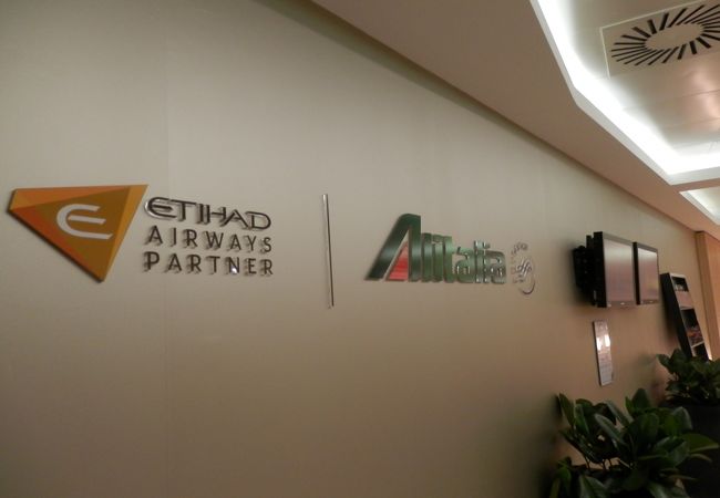 イタリア・ミラノ・リナーテ空港・アリタリア航空・カーサ・ラウンジへ行って来ました。