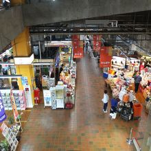 お店の中の様子、ちょっと寂しい