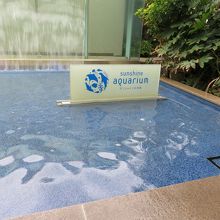 エレベーターは並びます