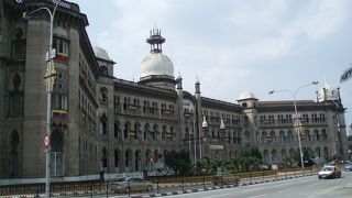 １９１７年建造のインド風のビル！