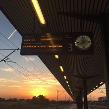 朝早くからも運行しています