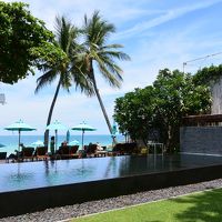 小さめですが、プールもアリ。