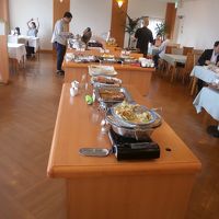 朝食会場です。バイキングスタイルです。