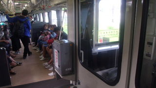 ラベンダー時期の車内の混雑は尋常ではありません・・・