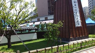 明治通りと蔵前橋通りの交差点