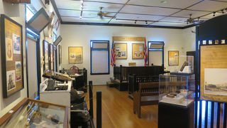 入場料は寄付制