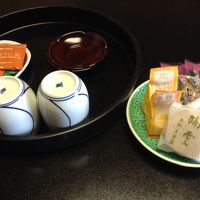 伊藤園グループなので、お茶は伊藤園でした。