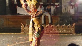 ティルタサリ舞踊楽団