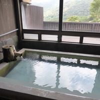 湯の花たっぷりです