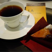 コーヒーと栗のタルト