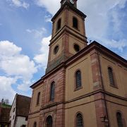 【リクヴィール】 町のシンボル、プロテスタント教会