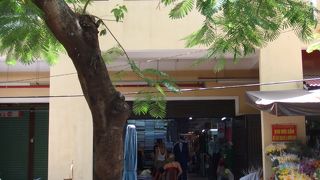 同じような店がいっぱい