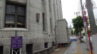 かつての銀行御三家の一つ、いまは織物会社