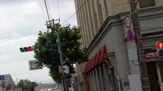 地元の名店が出店、土産もここで