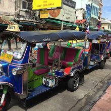 トゥクトゥク