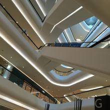 セントラルエンバシー店内