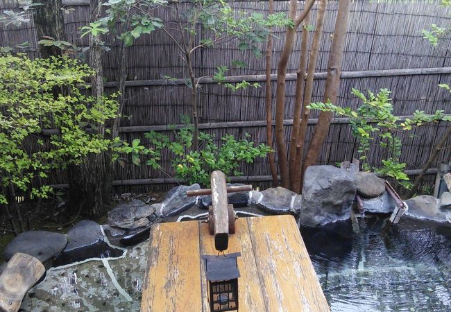 平山温泉　ほたるの長屋